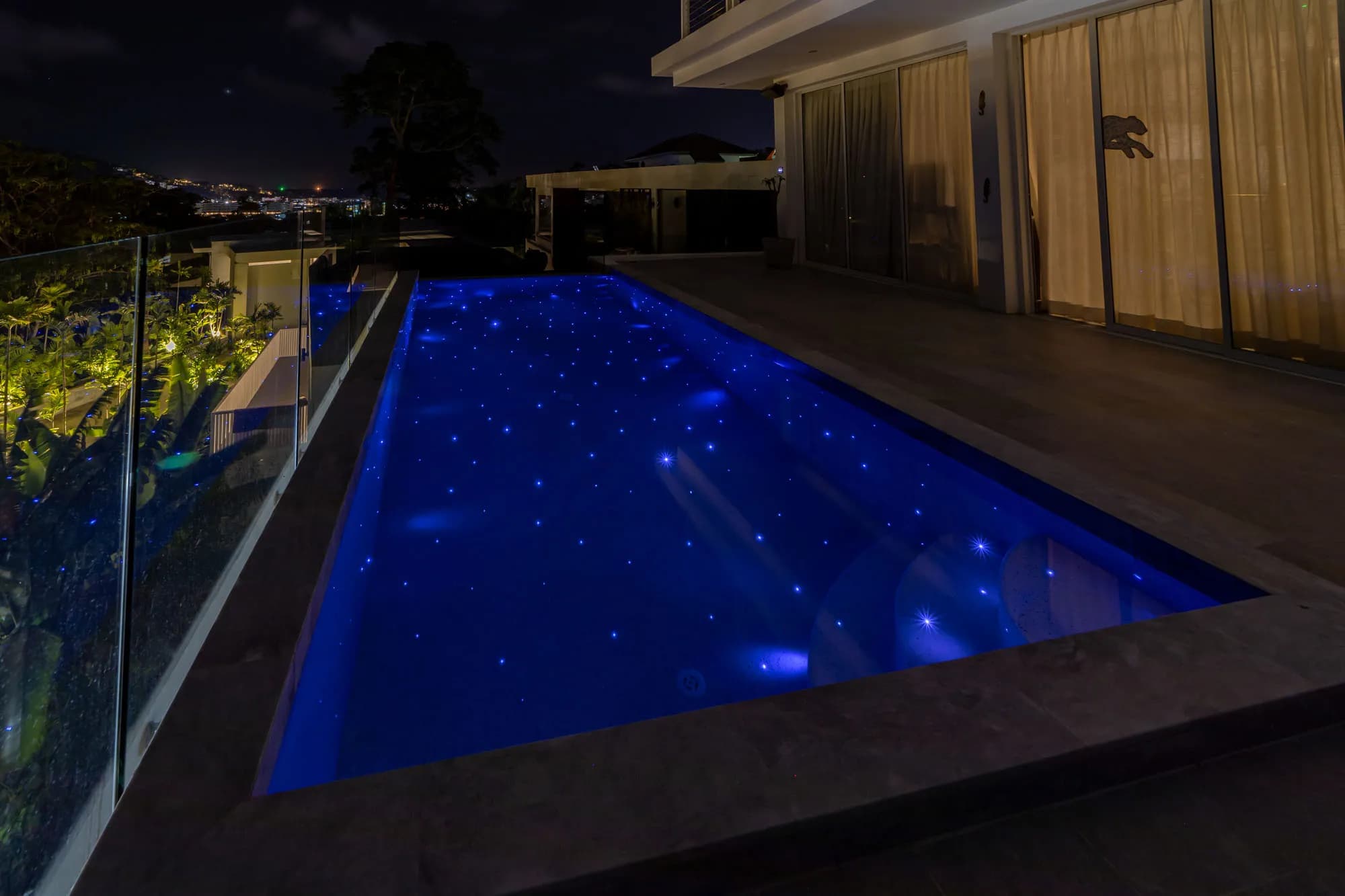 Hillside lap pool and spa, Phuket — photo 2
